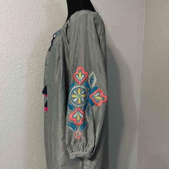 Grifflin Paris Black White Striped Embroidered Sleeve Tunic Dress Size Small - Picture 3 of 13